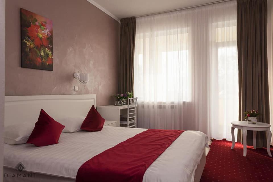 Pensiunea Diamant Ghimbav Exterior photo